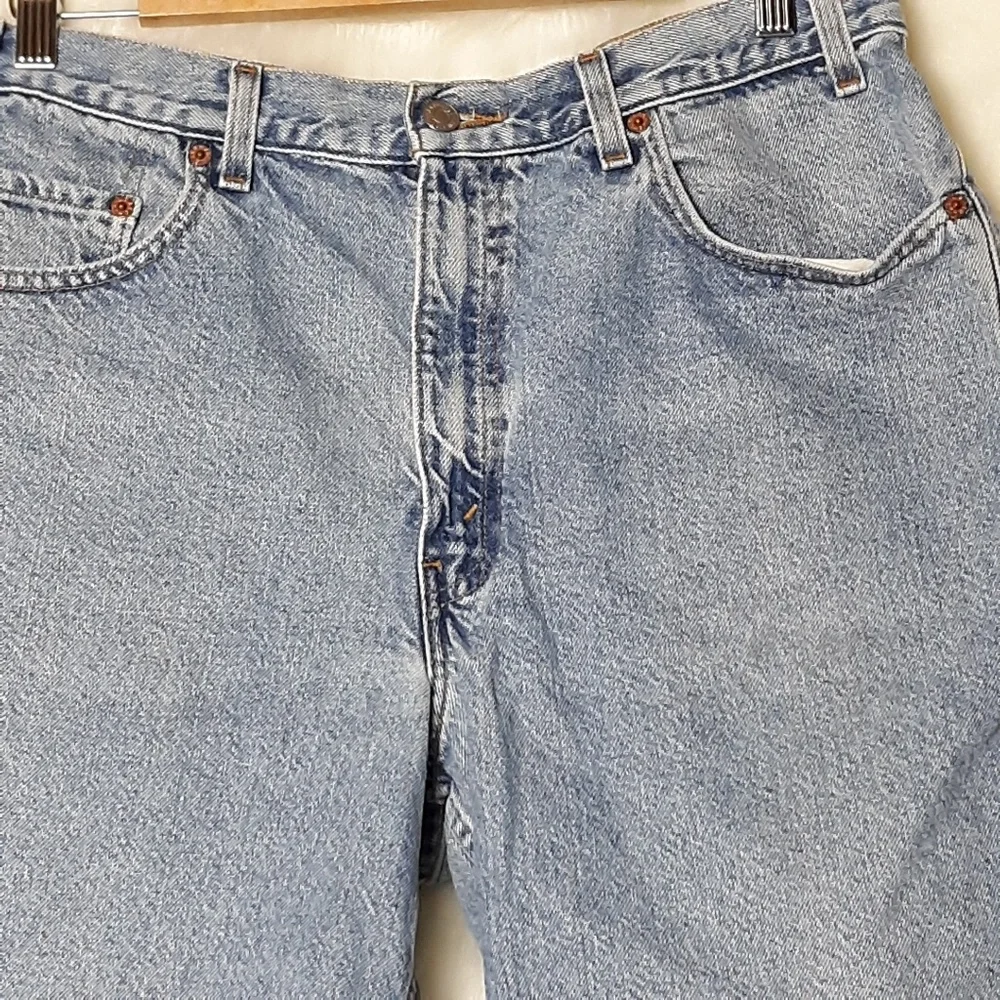 Levi's 550 Relaxed Fit Denim Blue Jean Shorts SZ 36